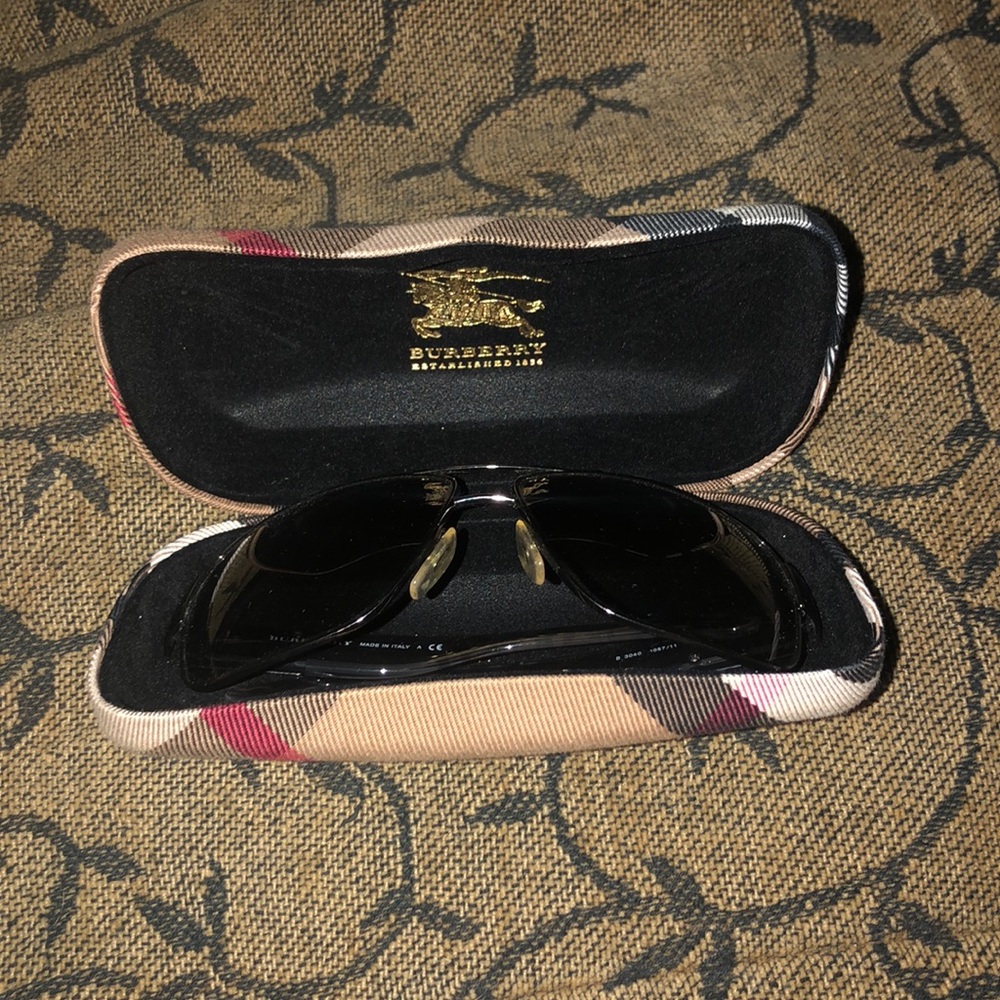 Burberry sunglasses